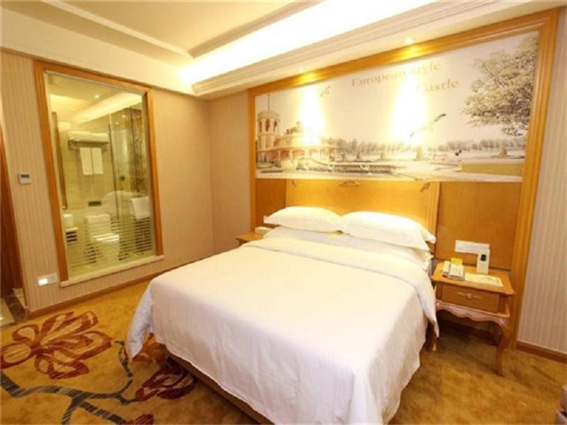 Vienna Classic Hotel Shenzhen Bantian Wuhe Avenue エクステリア 写真