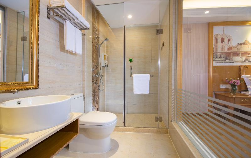 Vienna Classic Hotel Shenzhen Bantian Wuhe Avenue エクステリア 写真