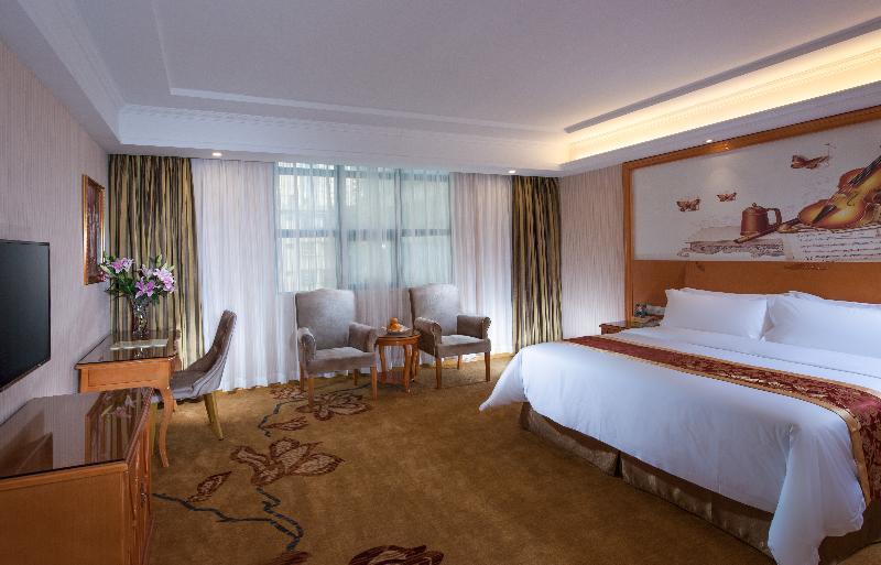 Vienna Classic Hotel Shenzhen Bantian Wuhe Avenue エクステリア 写真